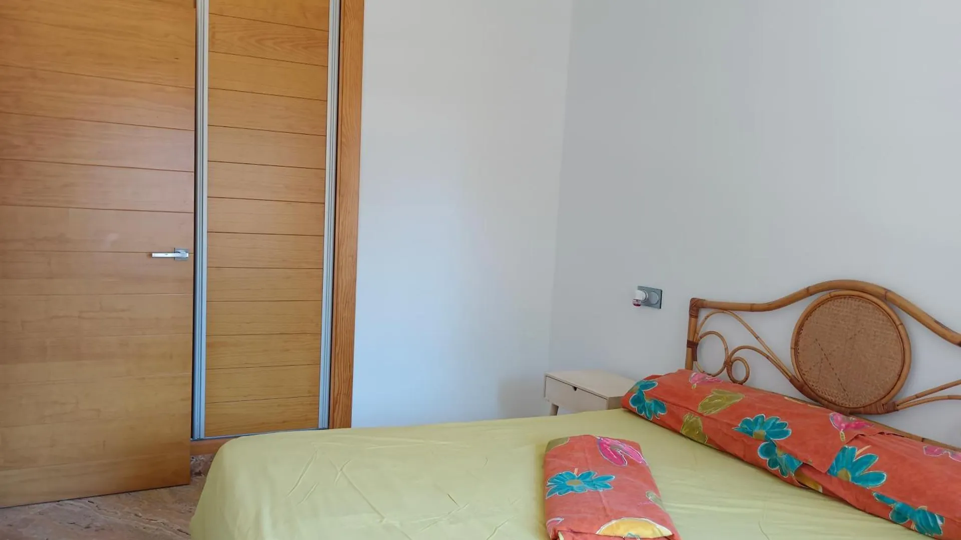 Rentaly Holidays Playa Villaricos كهوف المنصورة 0*,  إسبانيا